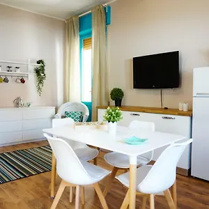 Aurelia -seafront With Patio Appartamento Flumini di Quartu