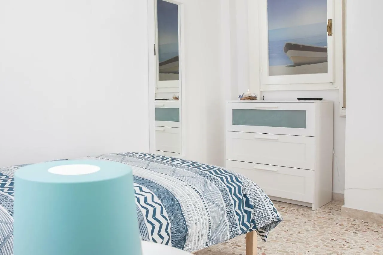 Appartamento La Finestra Sul Mare Pozzallo 0*,  İtalya